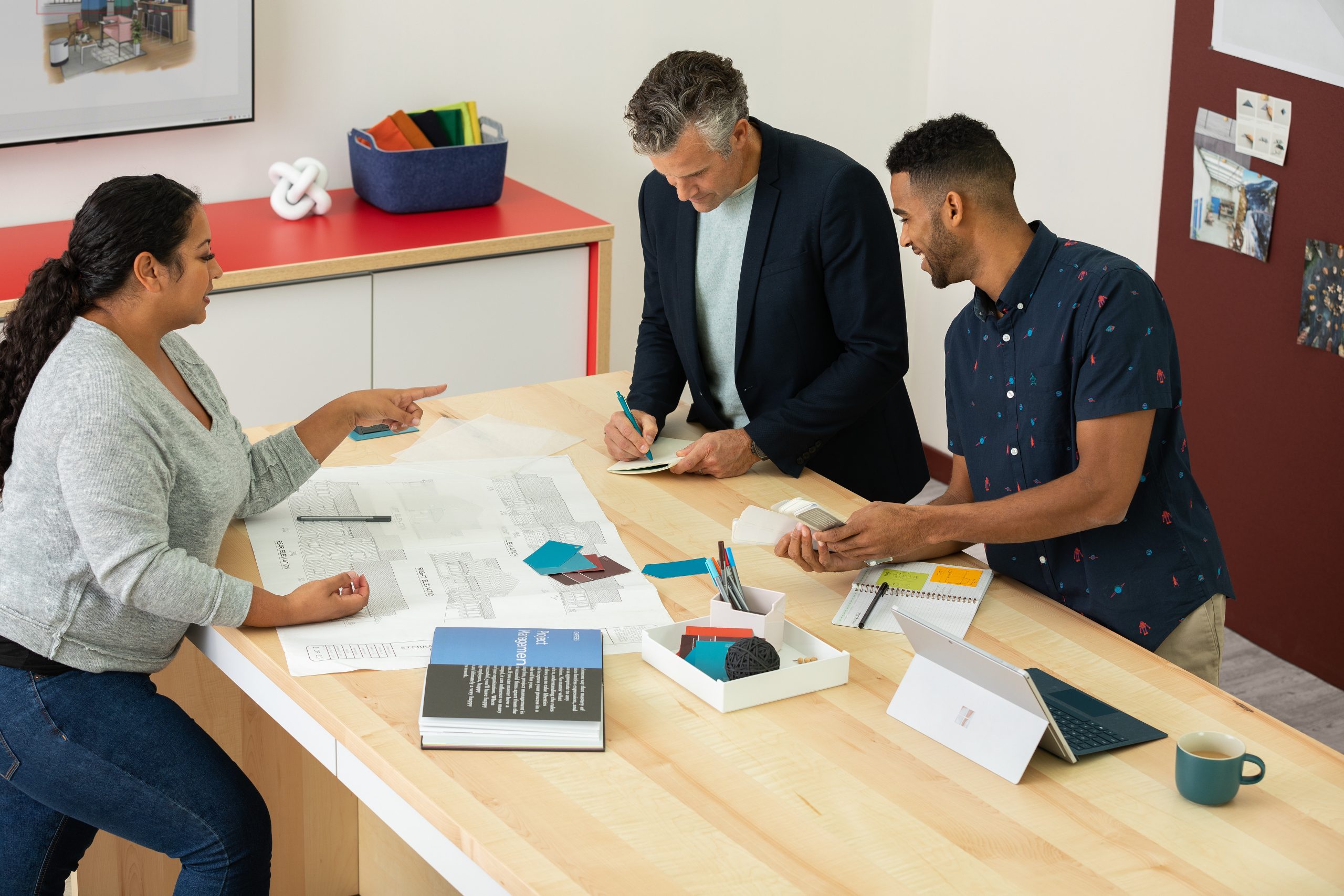 team members building a moving checklist